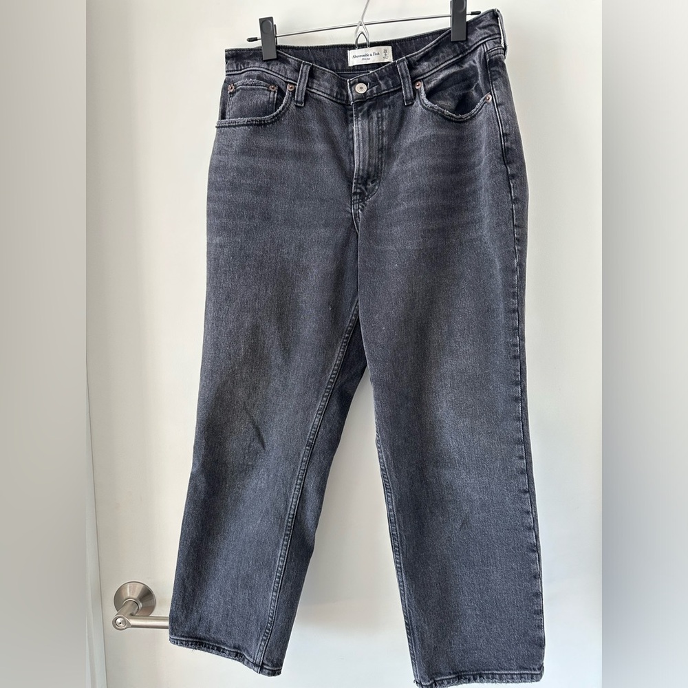 Abercrombie & Fitch Black Washed Denim Straight Leg Jeans - 28P Curve Love